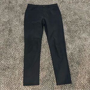 Vuori Meta Pant Men’s 5-Pocket Pants Charcoal Gray 32